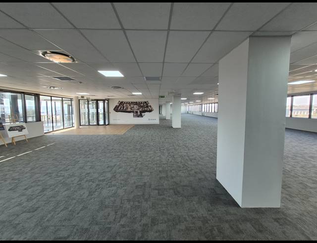 781M² OFFICE TO LET IN WOODMEAD